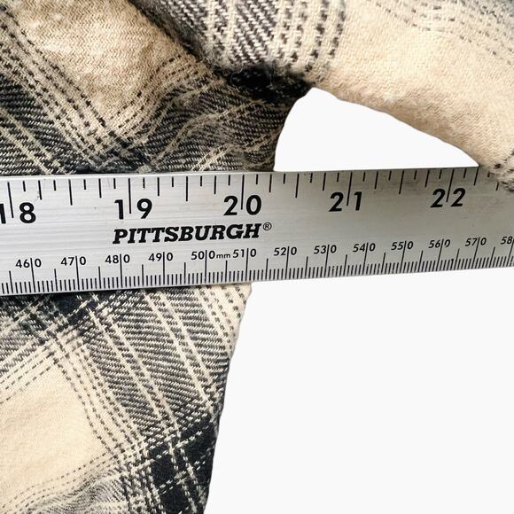 Nicholas K Pierre Plaid Asymmetrical Shirt Women’s Size Large - Picture 12 of 12